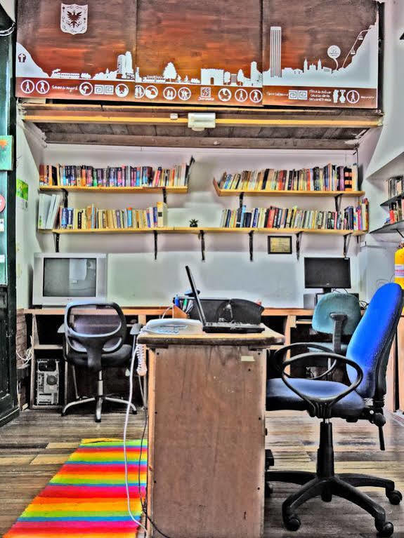 Chocolate Hostel Богота Экстерьер фото