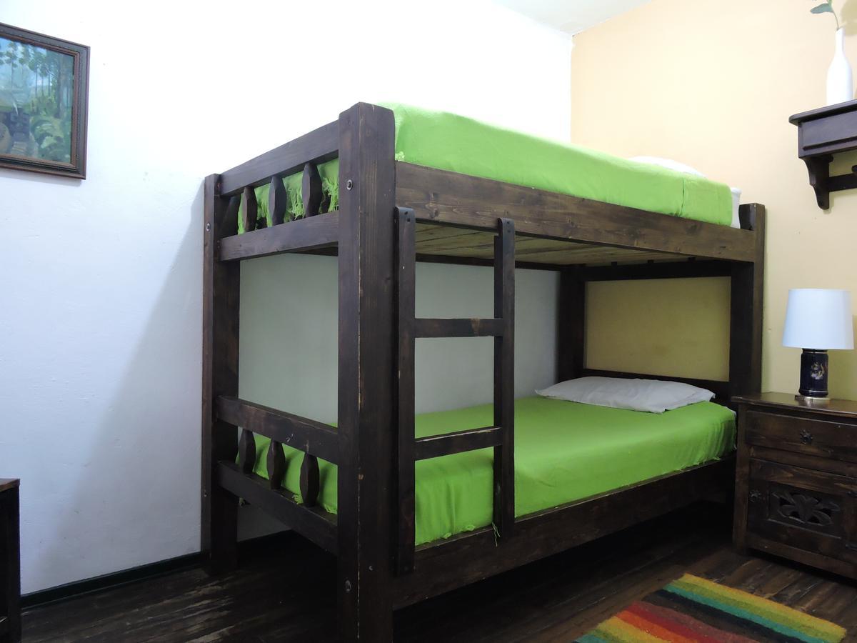 Chocolate Hostel Богота Экстерьер фото