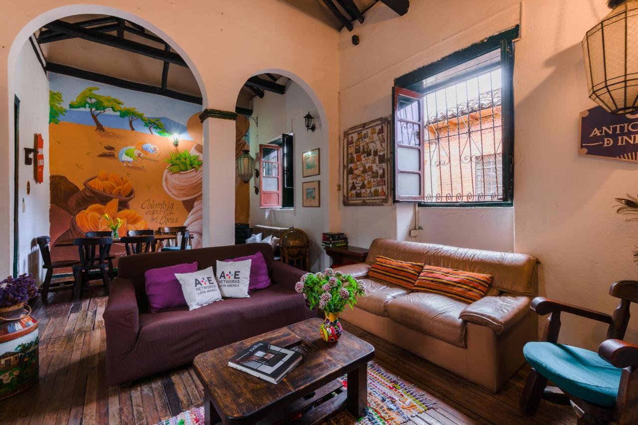 Chocolate Hostel Богота Экстерьер фото